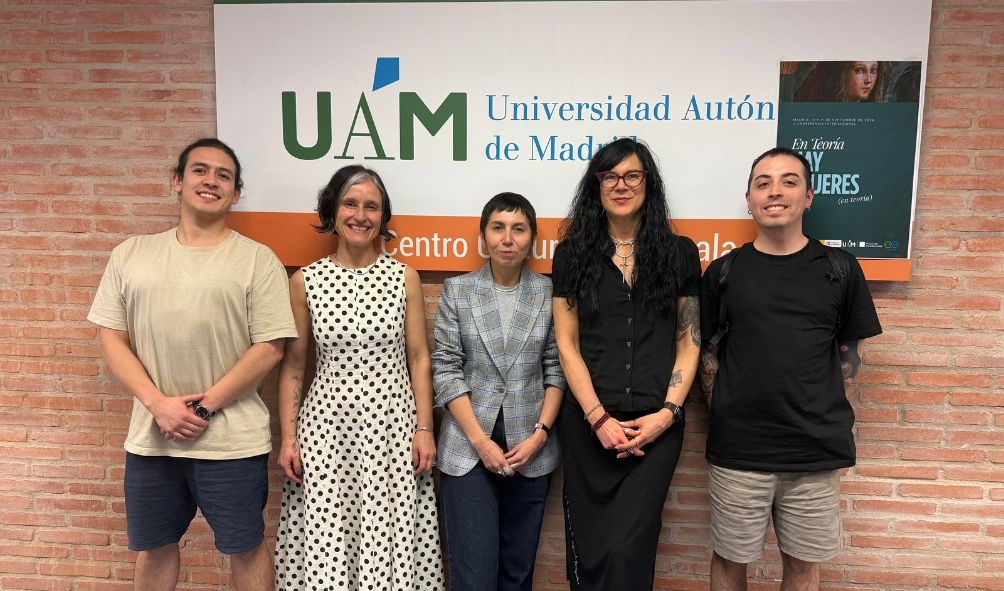 Derecho UACh lleva sus investigaciones a conferencia internacional de teoría jurídica en Madrid
