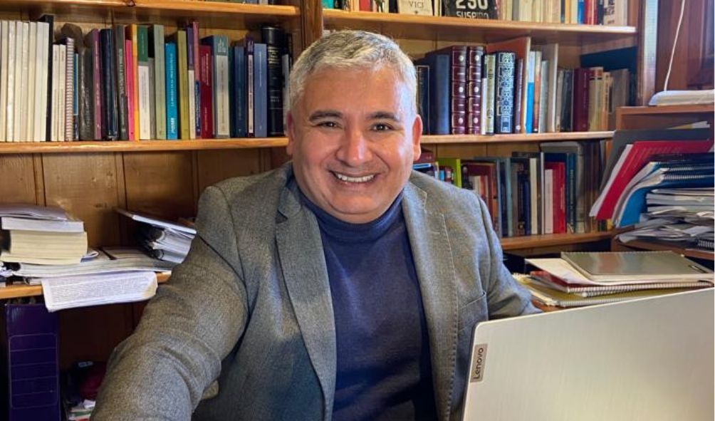 Profesor Germán Olmedo aprobó examen de tesis del Máster en Razonamiento Probatorio